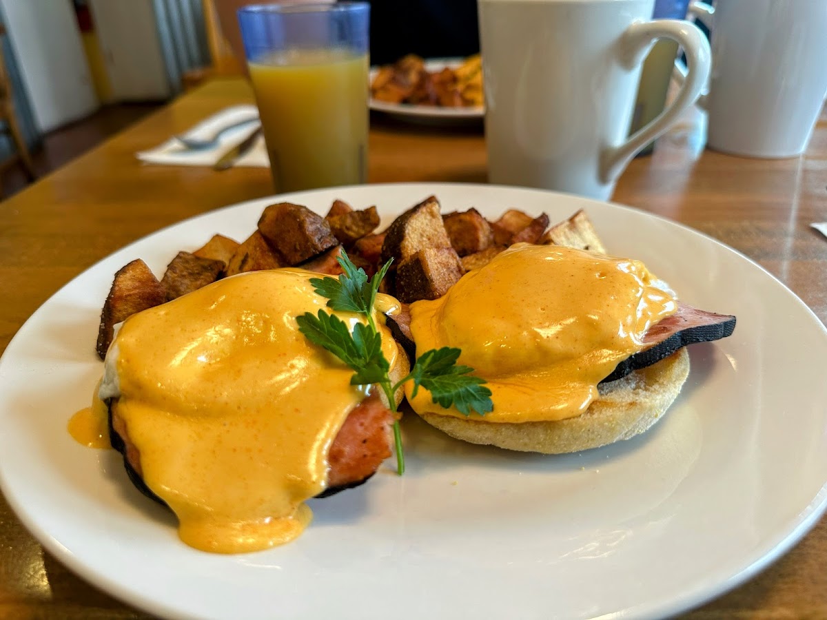 Frankie and Lola's Front Street Cafe, photo 4