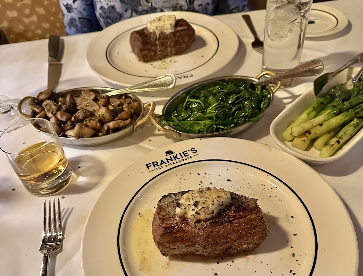 Frankie's The Steakhouse, photo 4