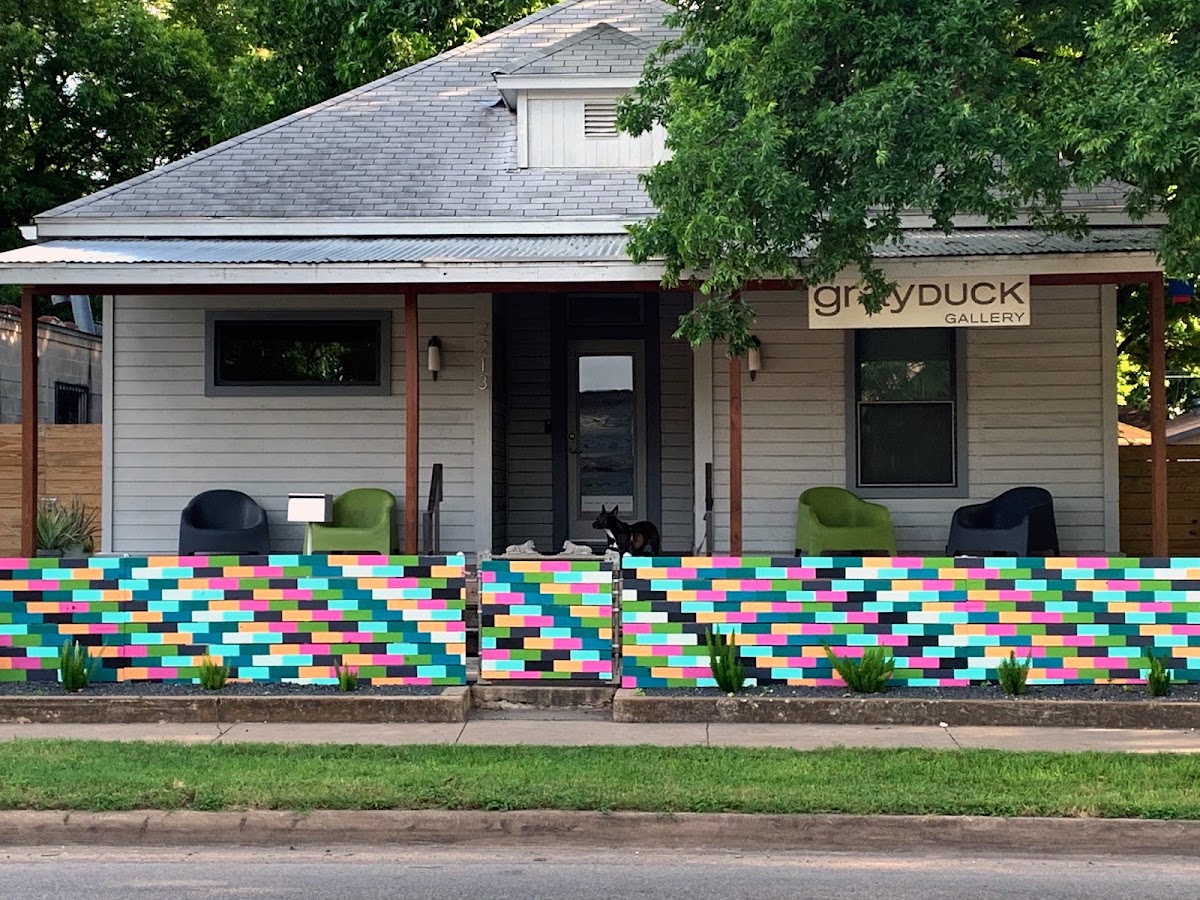 grayDUCK Gallery - Romantic date spot in Austin