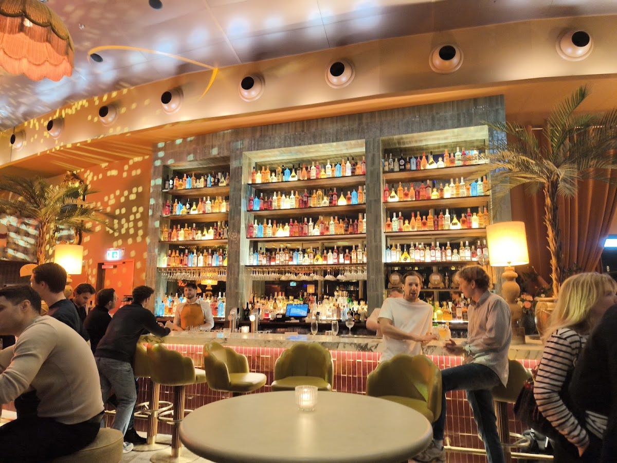 Hasta La Vista, Baby - Restaurant & Rooftop Bar, foto 2