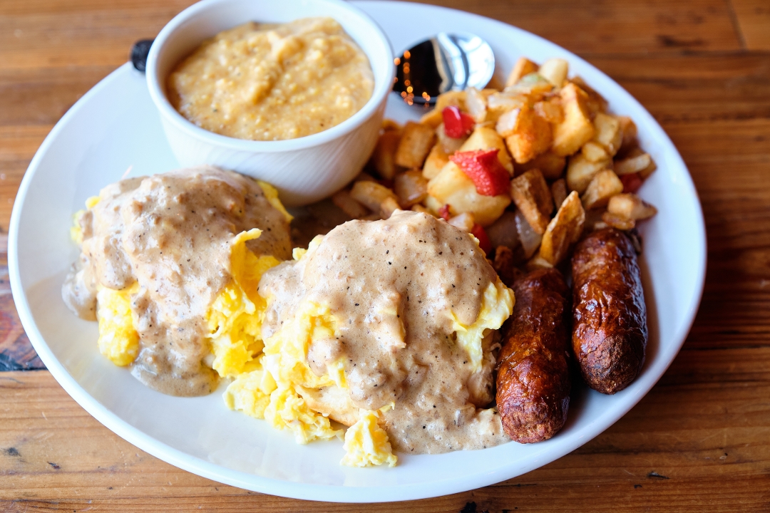 HOBNOB Neighborhood Tavern 2
