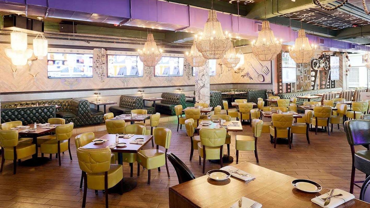 Ink N Ivy - Romantic date spot in Charlotte