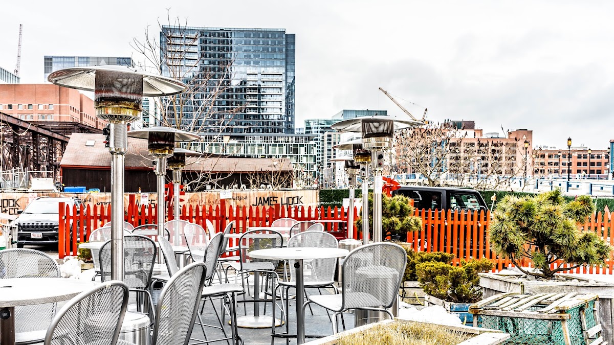 James Hook & Co - Romantic date spot in Boston