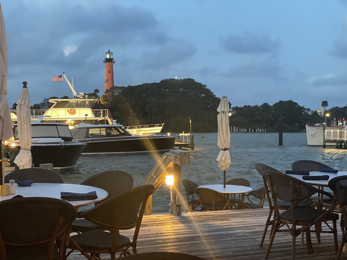 Jetty's Waterfront Restaurant, foto 1