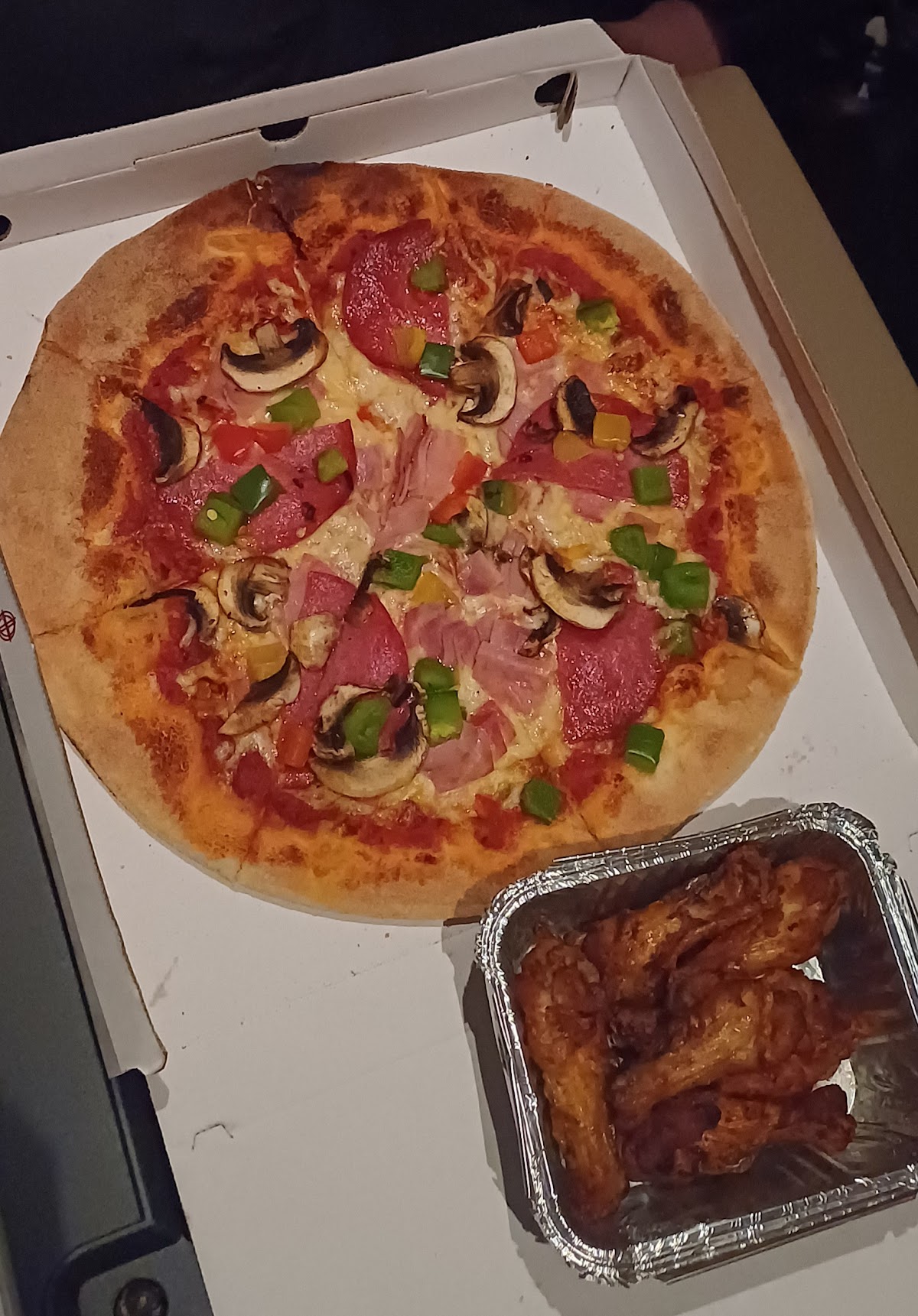 Just Say Pizza, Foto 3