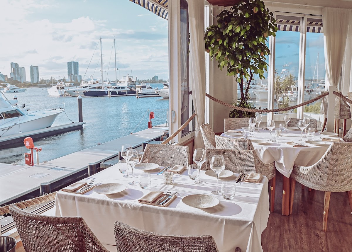 La Luna Dining, photo 1