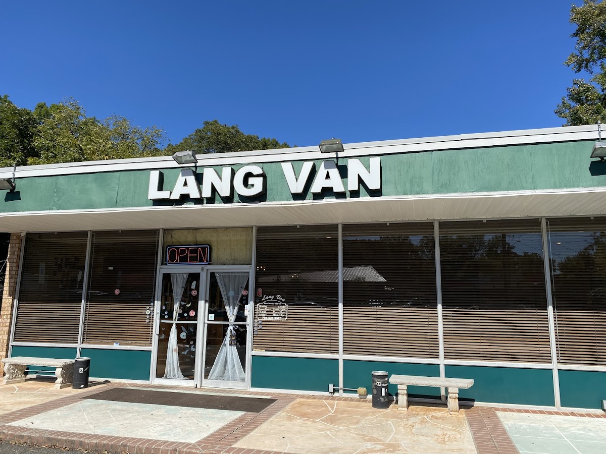 Lang Van - Romantic date spot in Charlotte