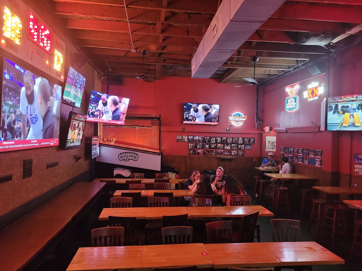 Lavaca Street Bar 4