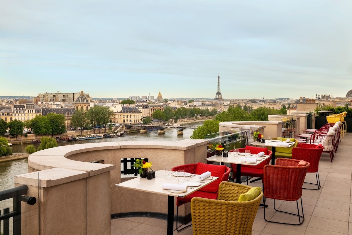 Le Tout-Paris, foto 1