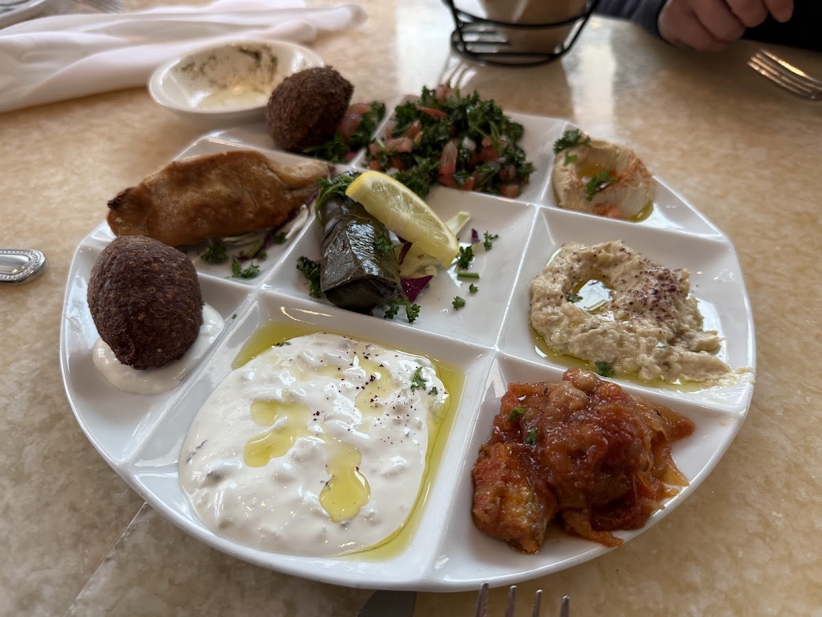 Lebanese Taverna 4