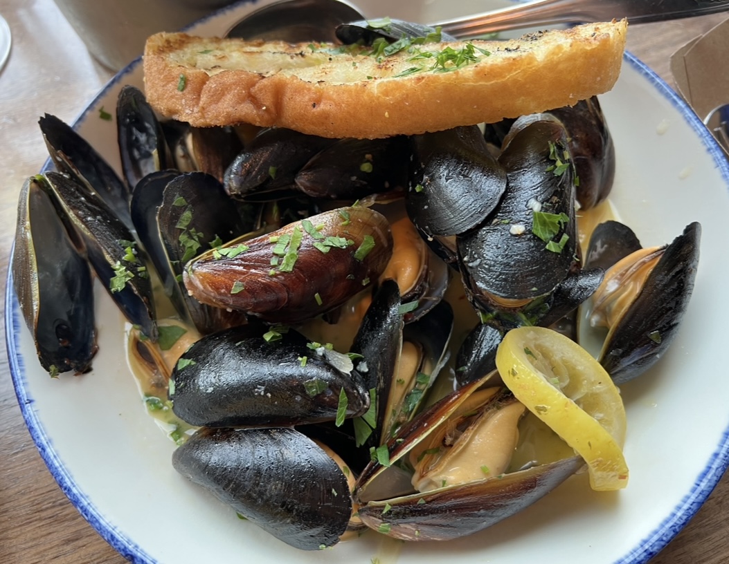 Legal Sea Foods - Harborside 4