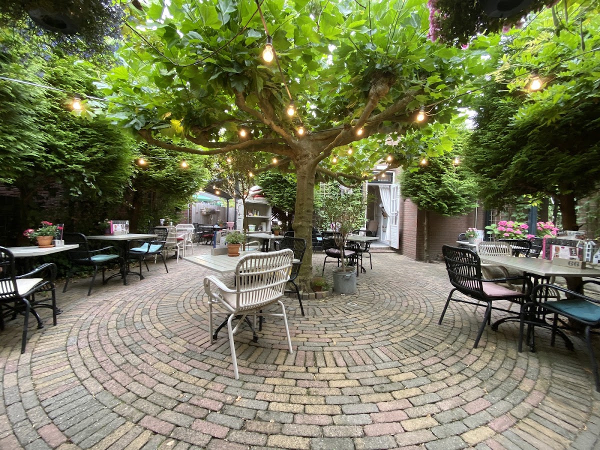 Leuk Restaurant, foto 1