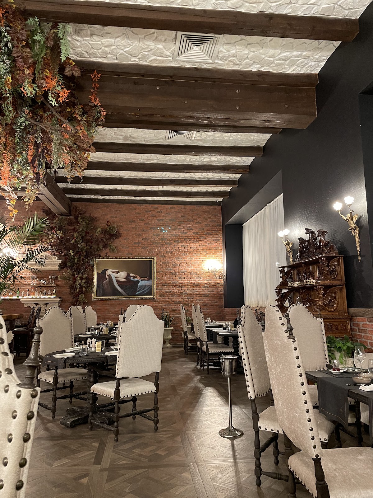 Lilith Restaurant, photo 2