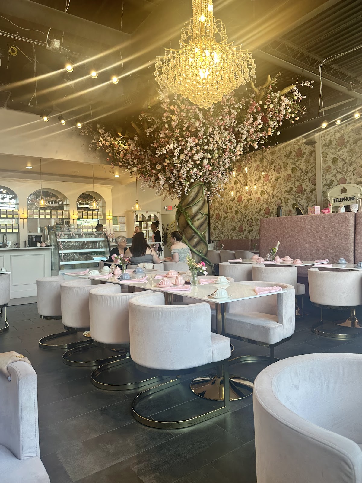 Lily's & Elise Tea House, photo 4