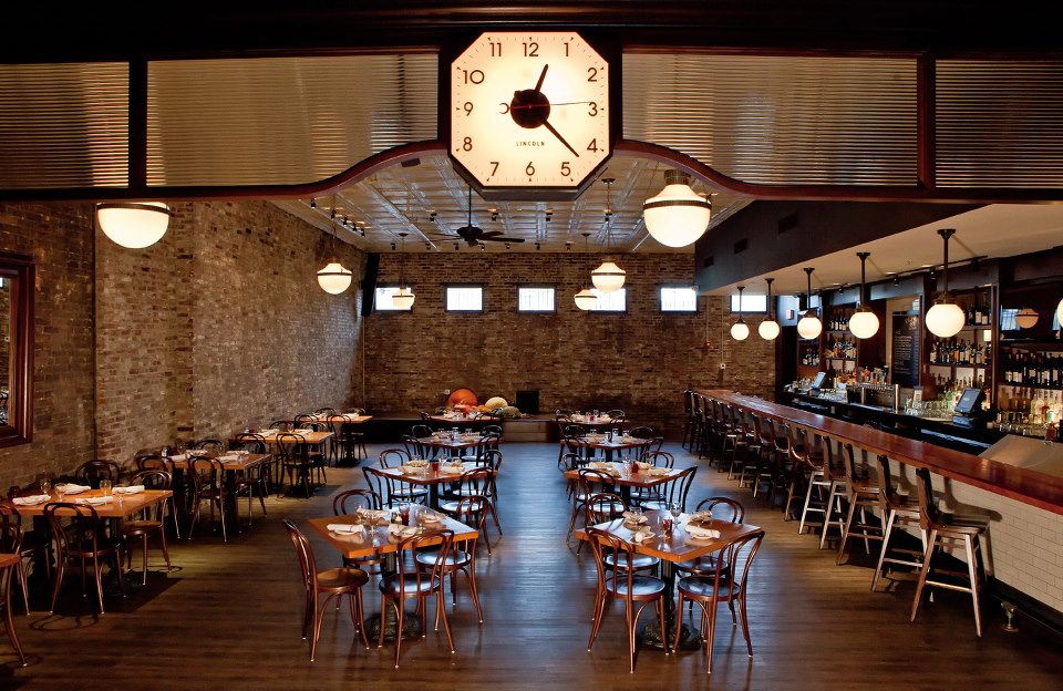 Lincoln Tavern & Restaurant - Romantic date spot in Boston