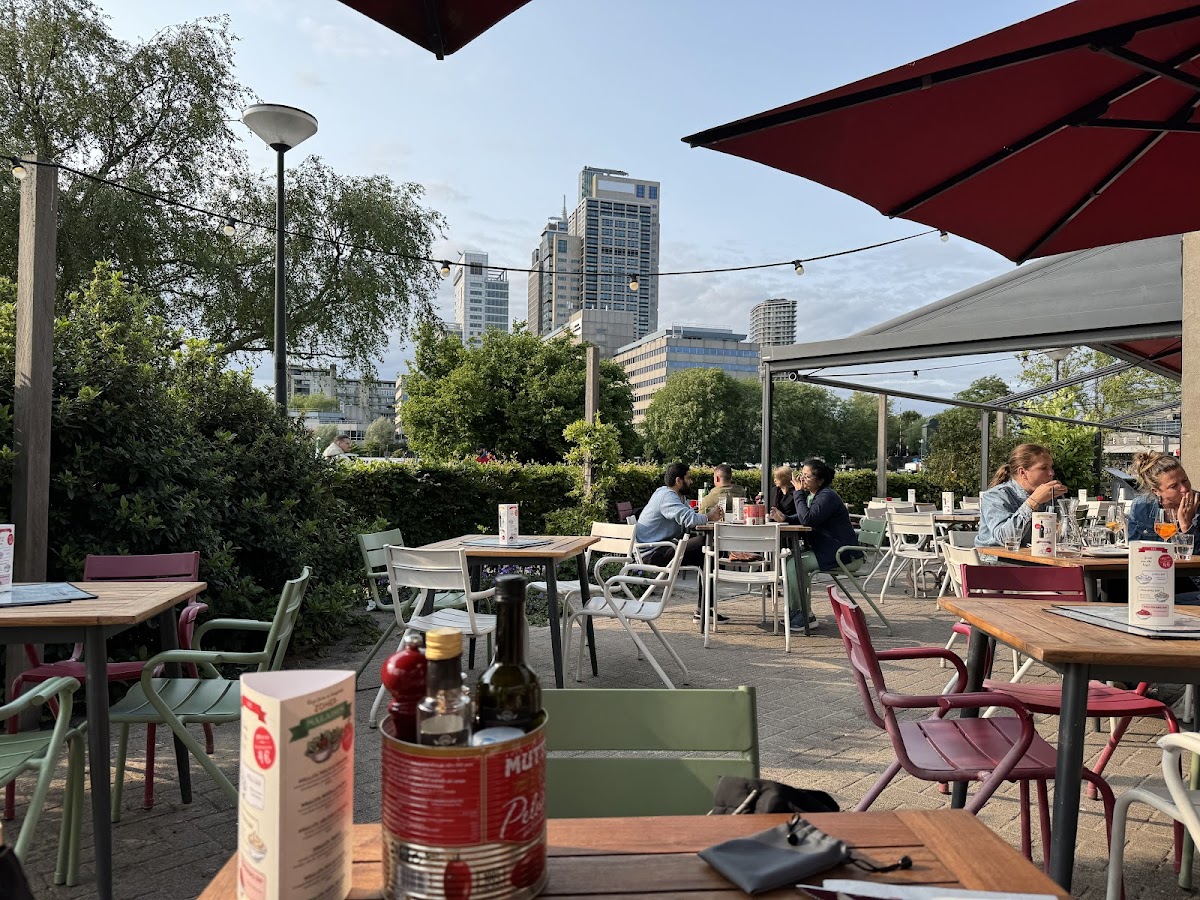 L'Osteria - Romantic date spot in Amsterdam