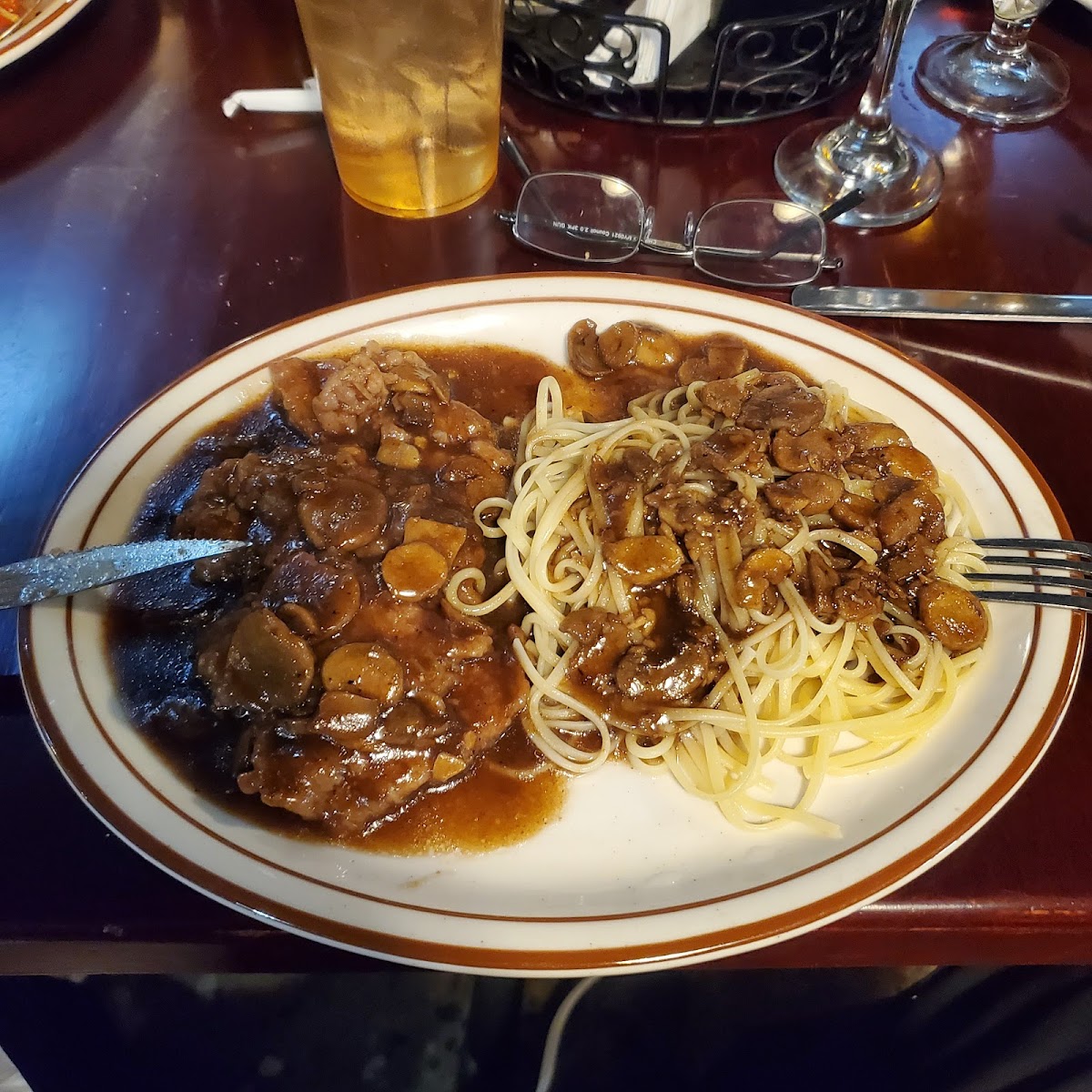 Luigi's Restaurant & Pizzeria 4