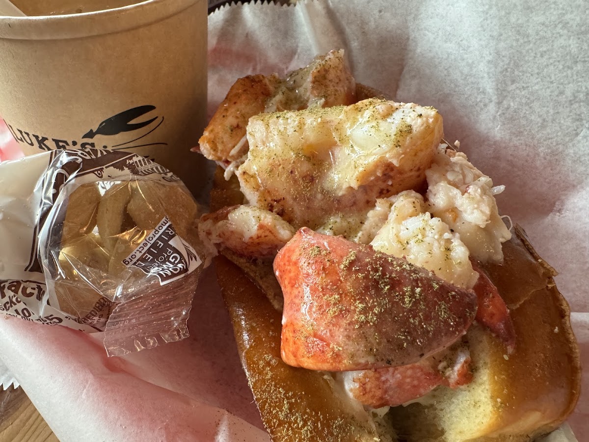 Luke's Lobster Back Bay 4
