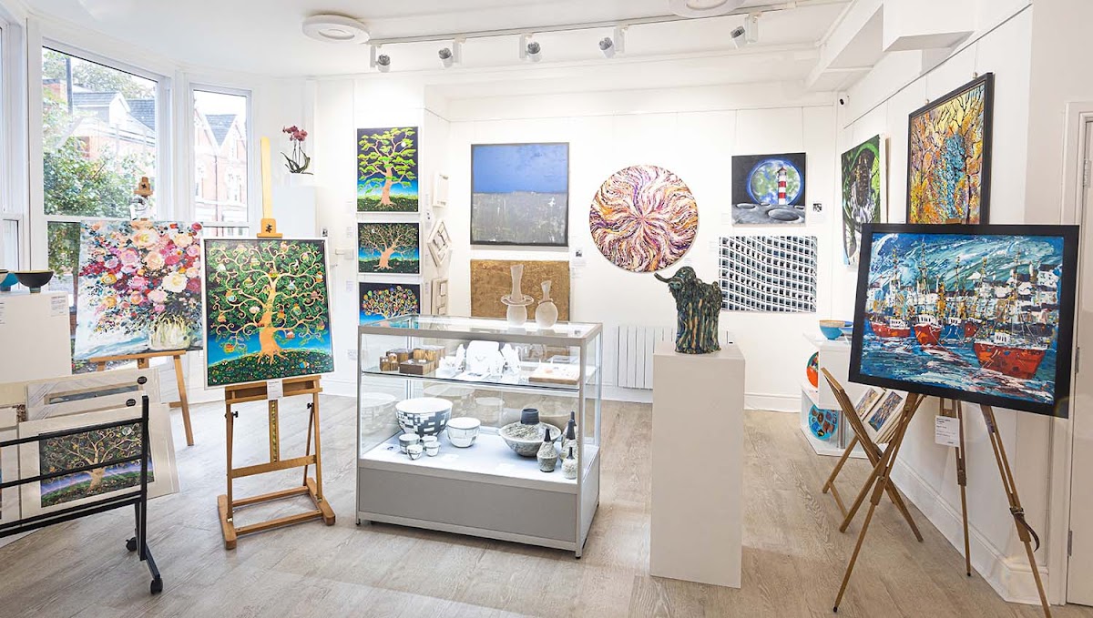 Lux Fine Art Gallery | Buy Art In Birmingham | Photography Studio, foto 2