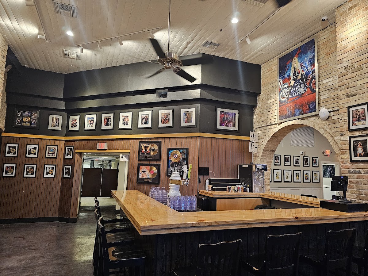 Maggie Mae's, foto 1