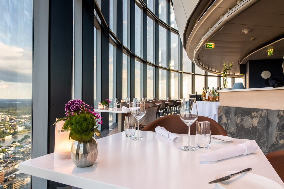 Main Tower Restaurant & Lounge, Foto 1