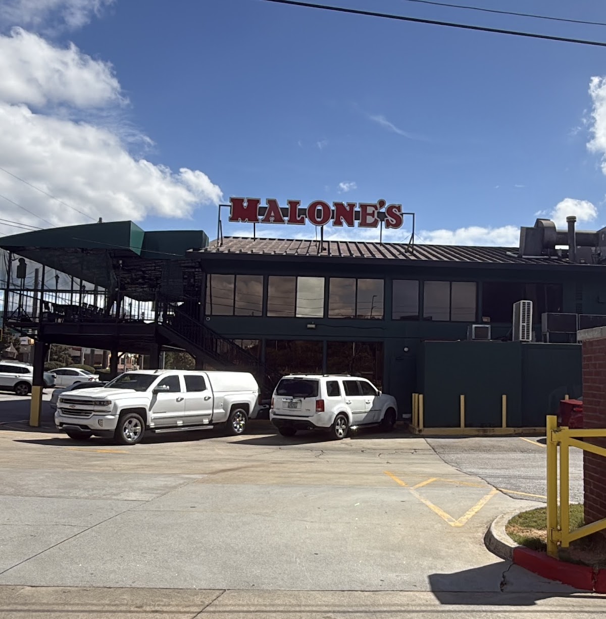 Malone's, Foto 2