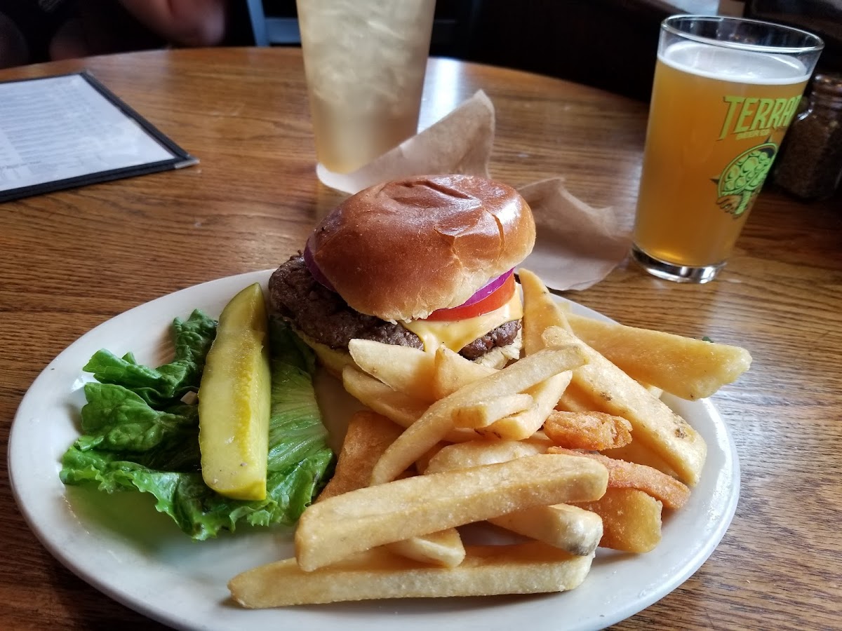 Manuel's Tavern 2