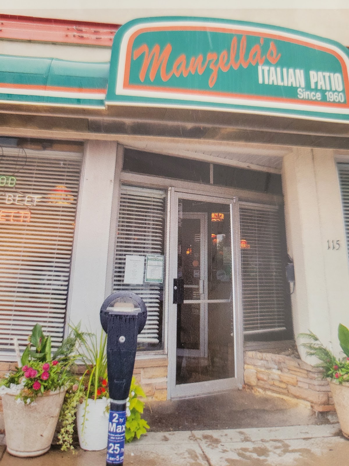 Manzella's Italian Patio, foto 1