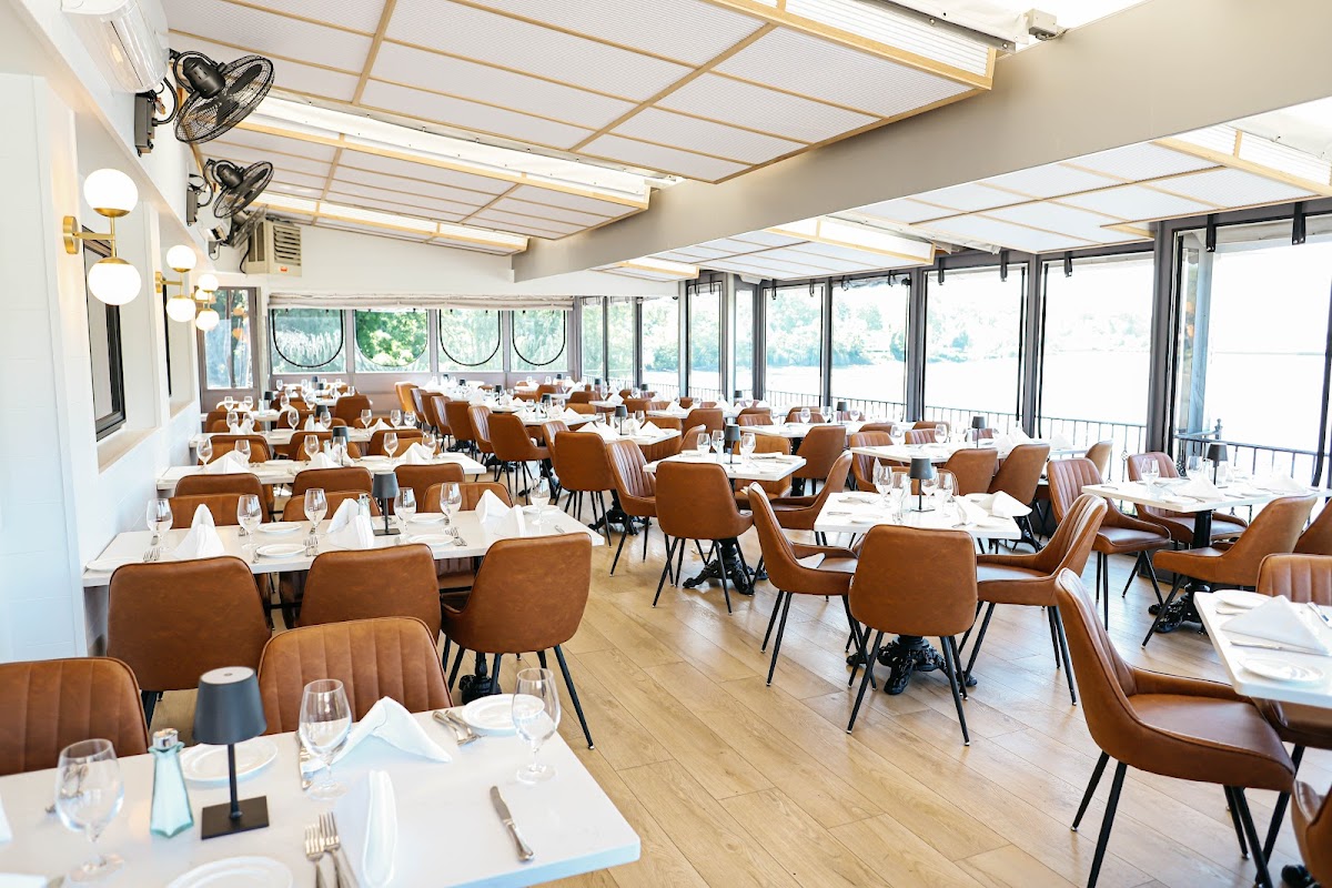 Mill Pond Steak & Seafood, foto 1
