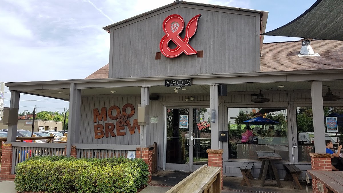 Moo & Brew - Romantic date spot in Charlotte