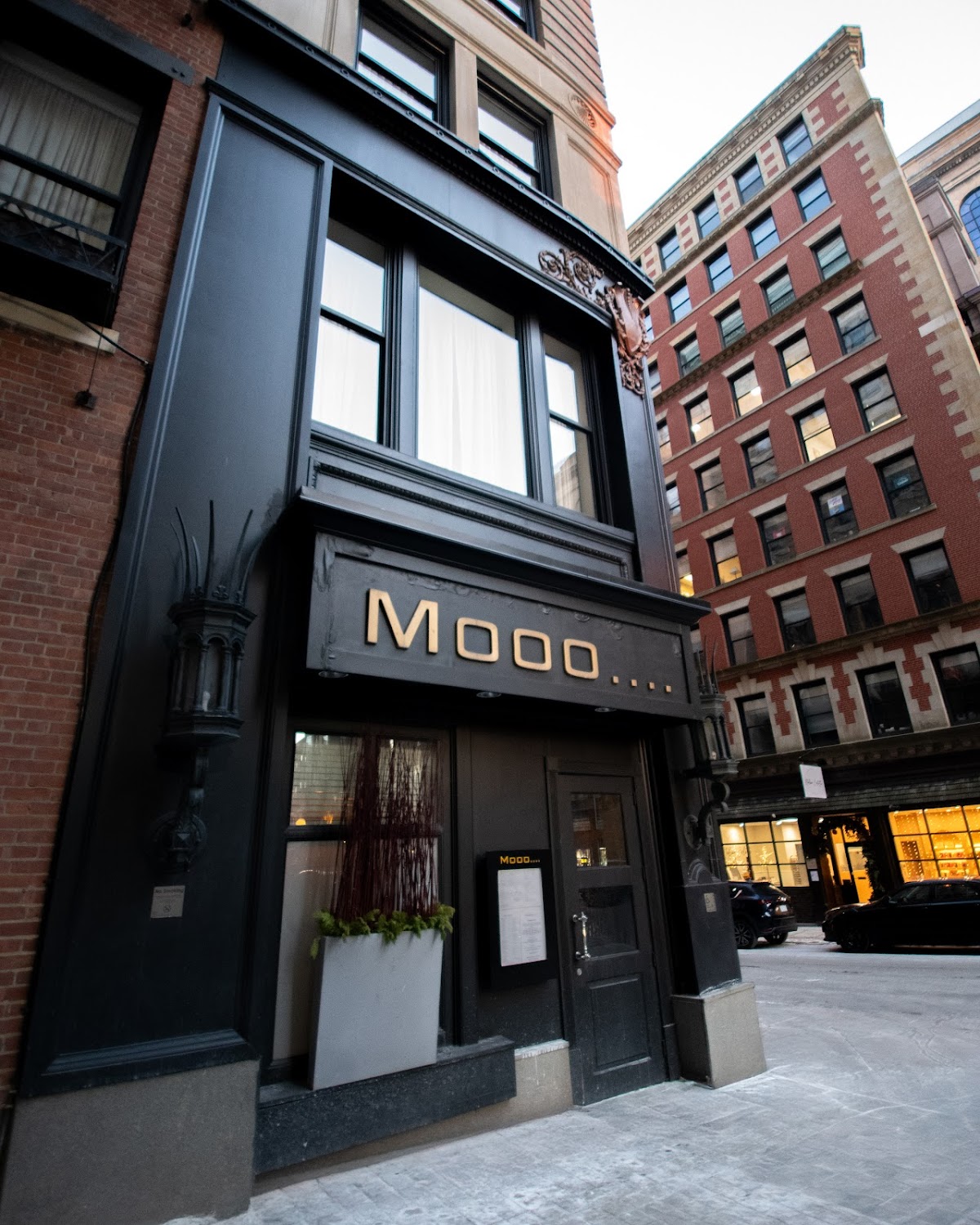 Mooo.... Beacon Hill - Romantic date spot in Boston