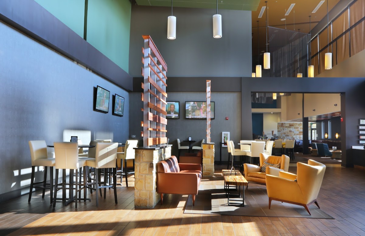 Moviehouse & Eatery by Cinépolis NW Austin 3