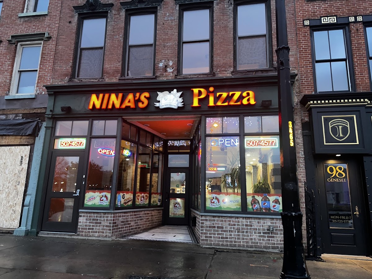 Nina's Pizzeria & Italian Restaurant, foto 1