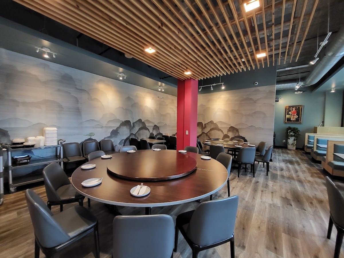 Noodoh Asian Fusion & Bar 4