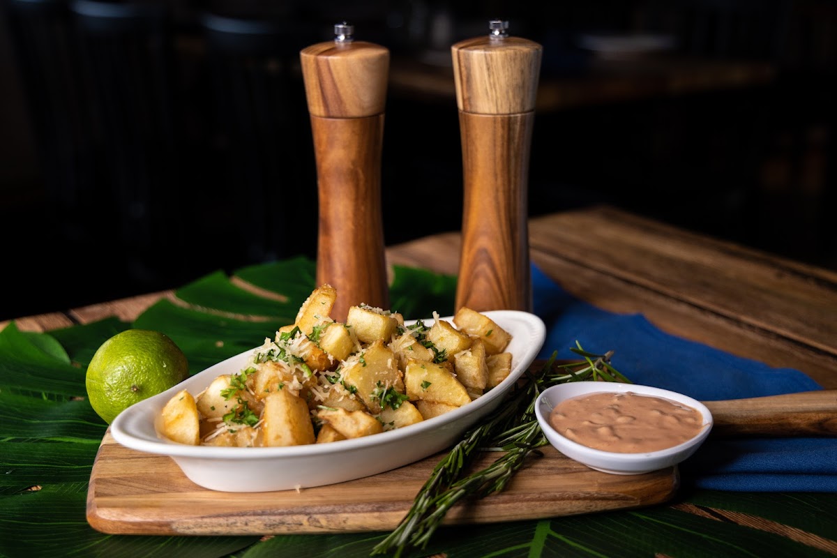 Octopus Kitchen & Hookah 2