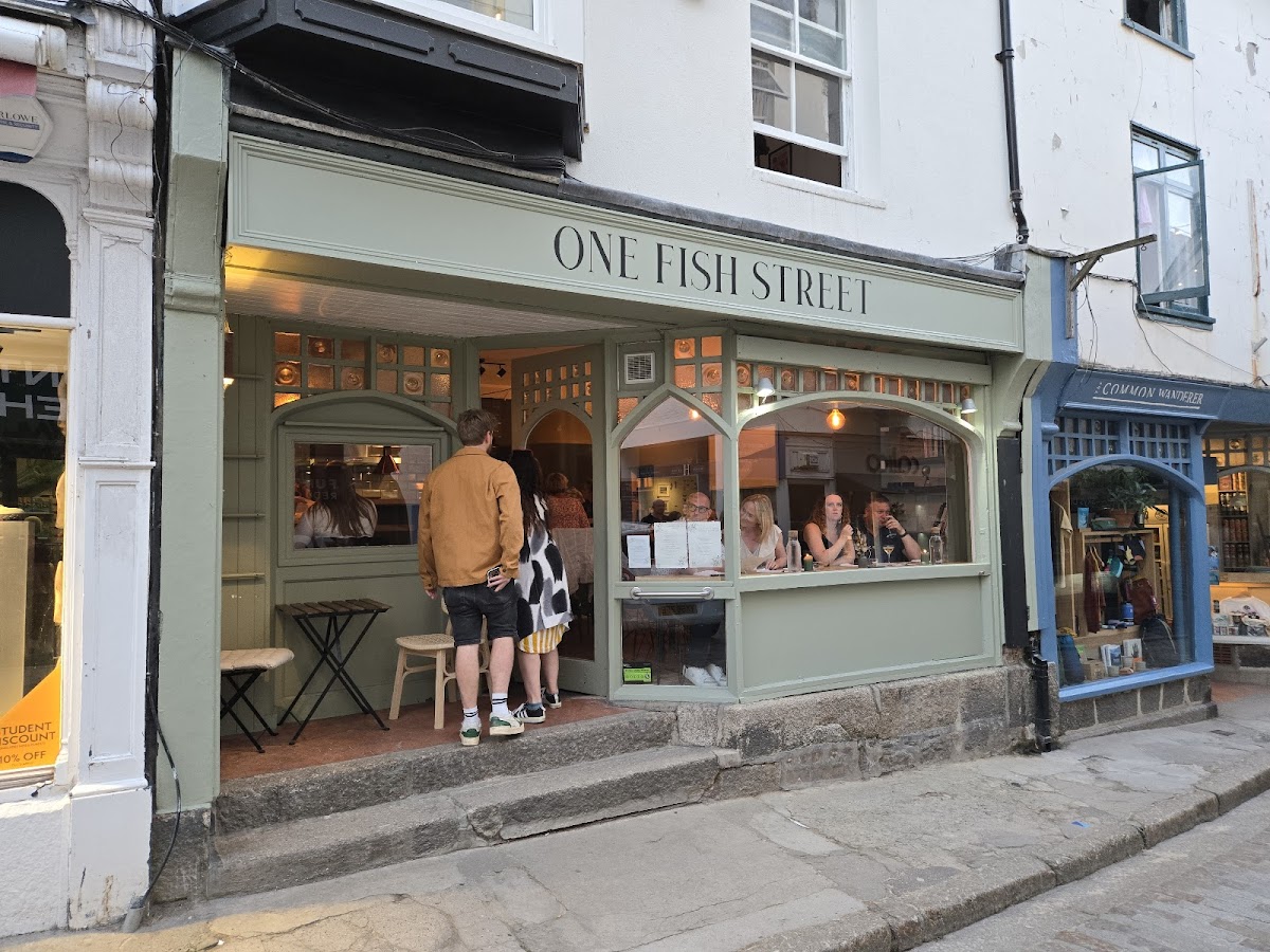 One Fish Street, foto 1