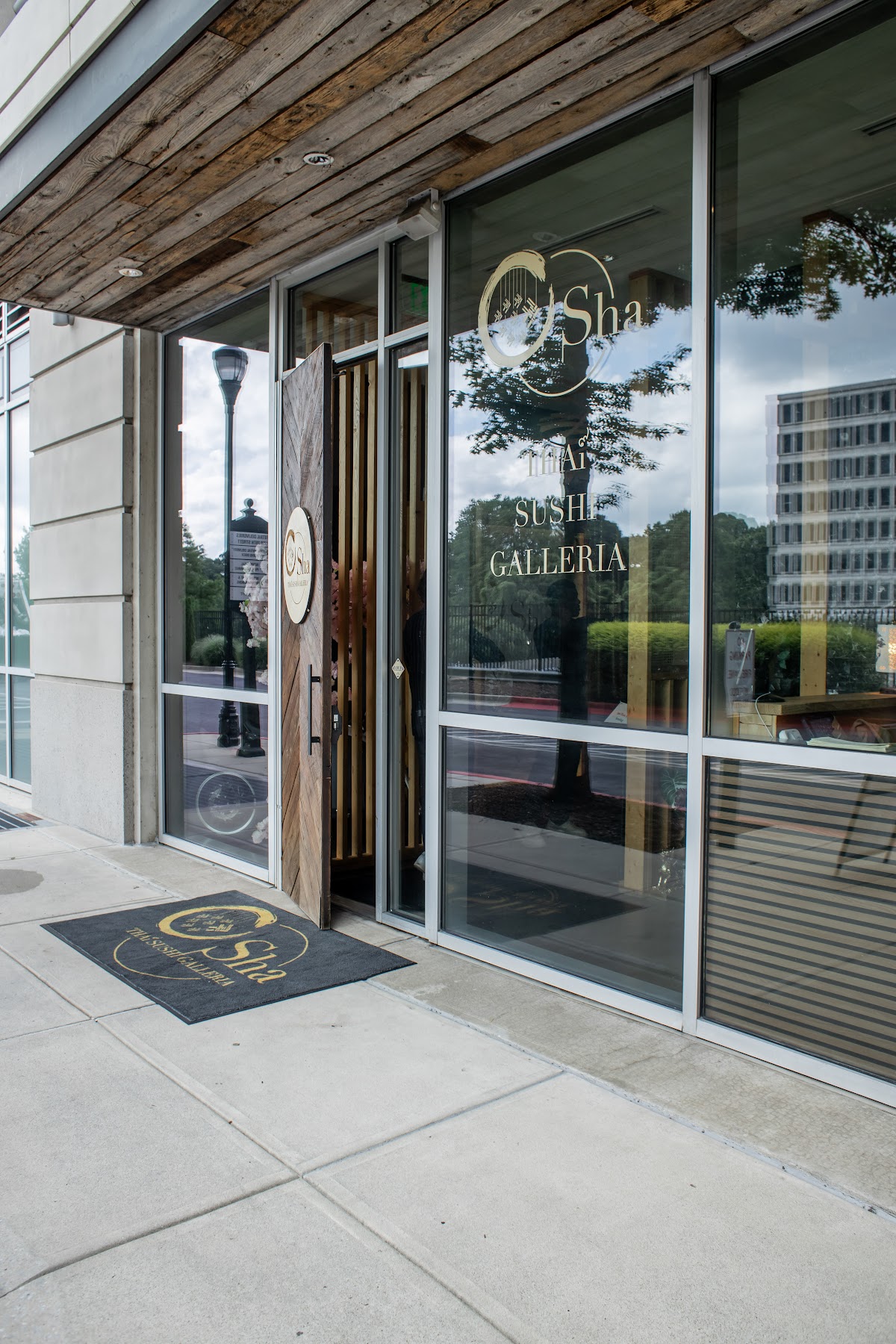 Osha Thai Sushi Galleria - Romantic date spot in Atlanta