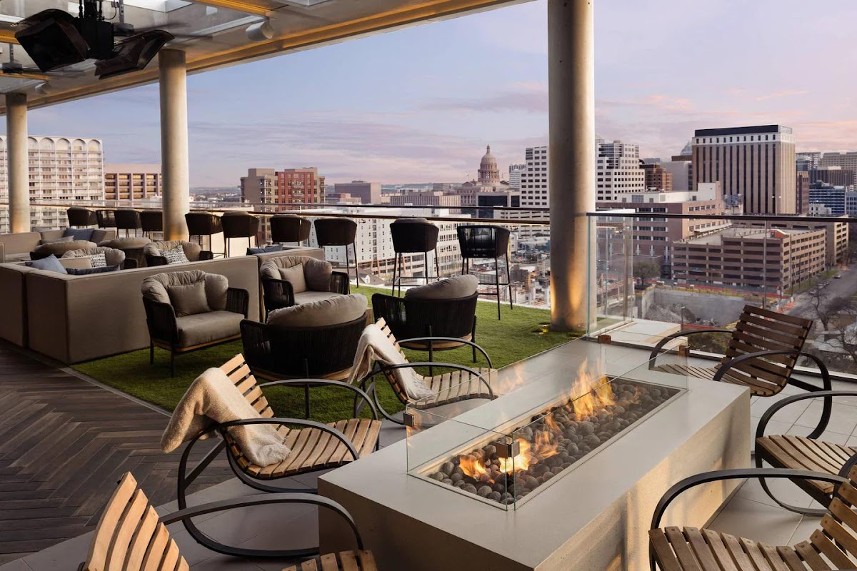 Otopia Rooftop Lounge - Romantic date spot in Austin