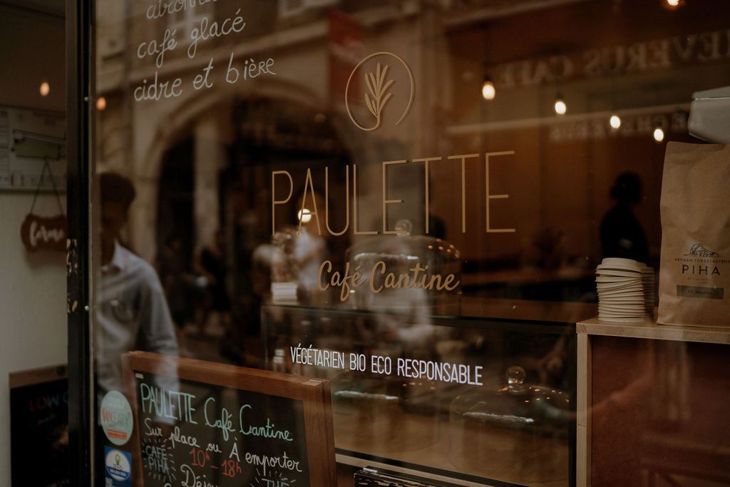 Paulette, foto 1