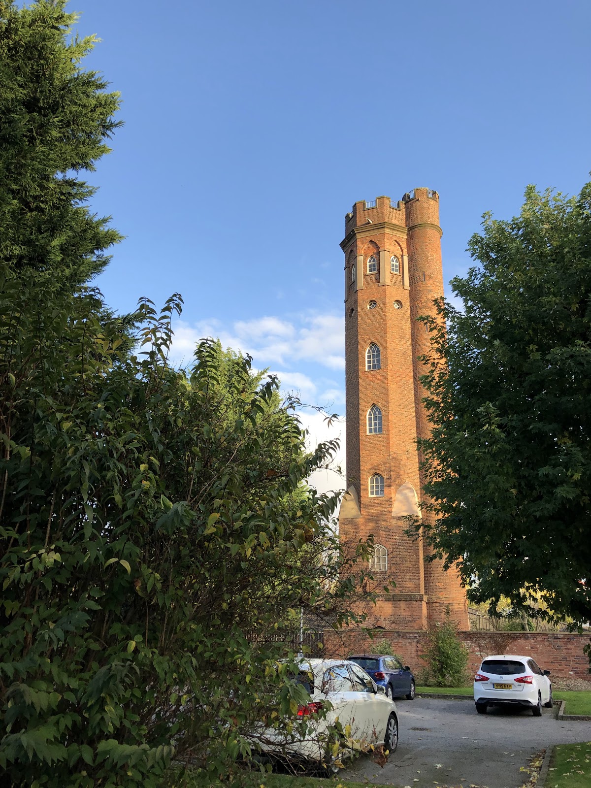 Perrott's Folly, Foto 1