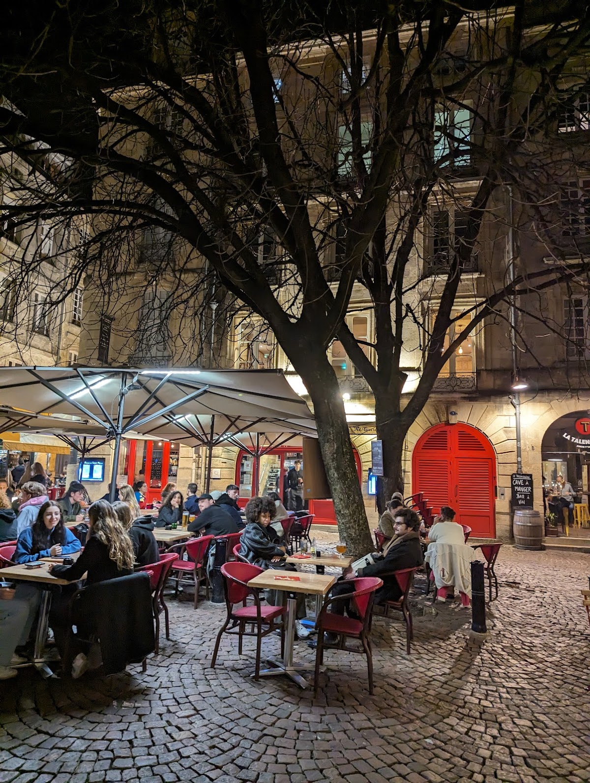 Place Saint-Pierre, foto 3