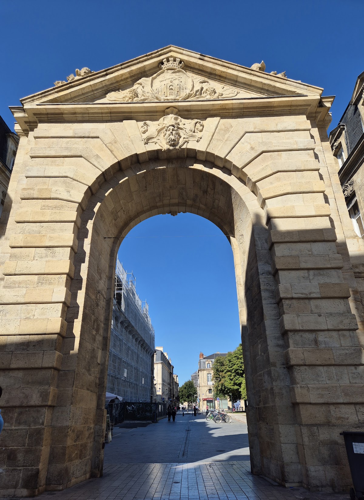 Porte Dijeaux