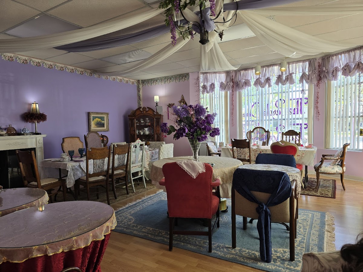 Purple Door Tearoom, foto 1