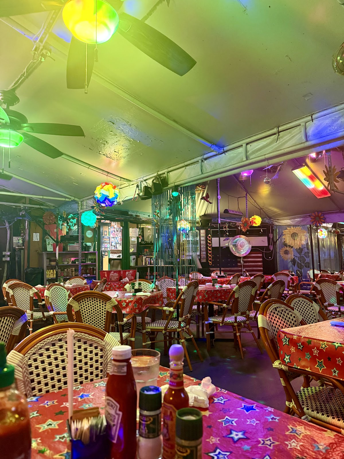 R. Thomas Deluxe Grill 4