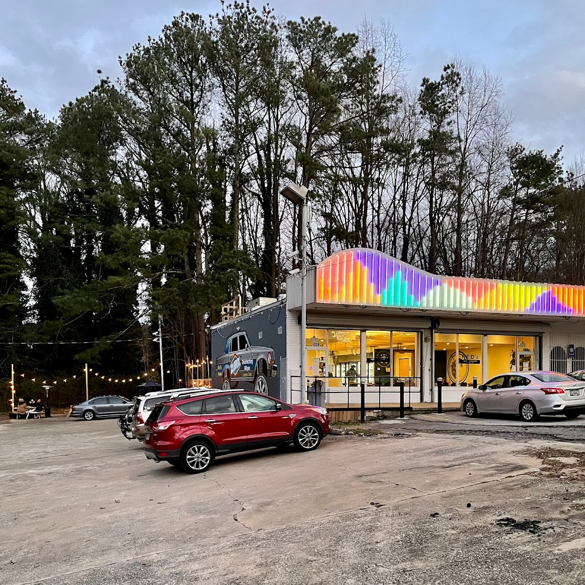 Red's Beer Garden - Romantic date spot in Atlanta