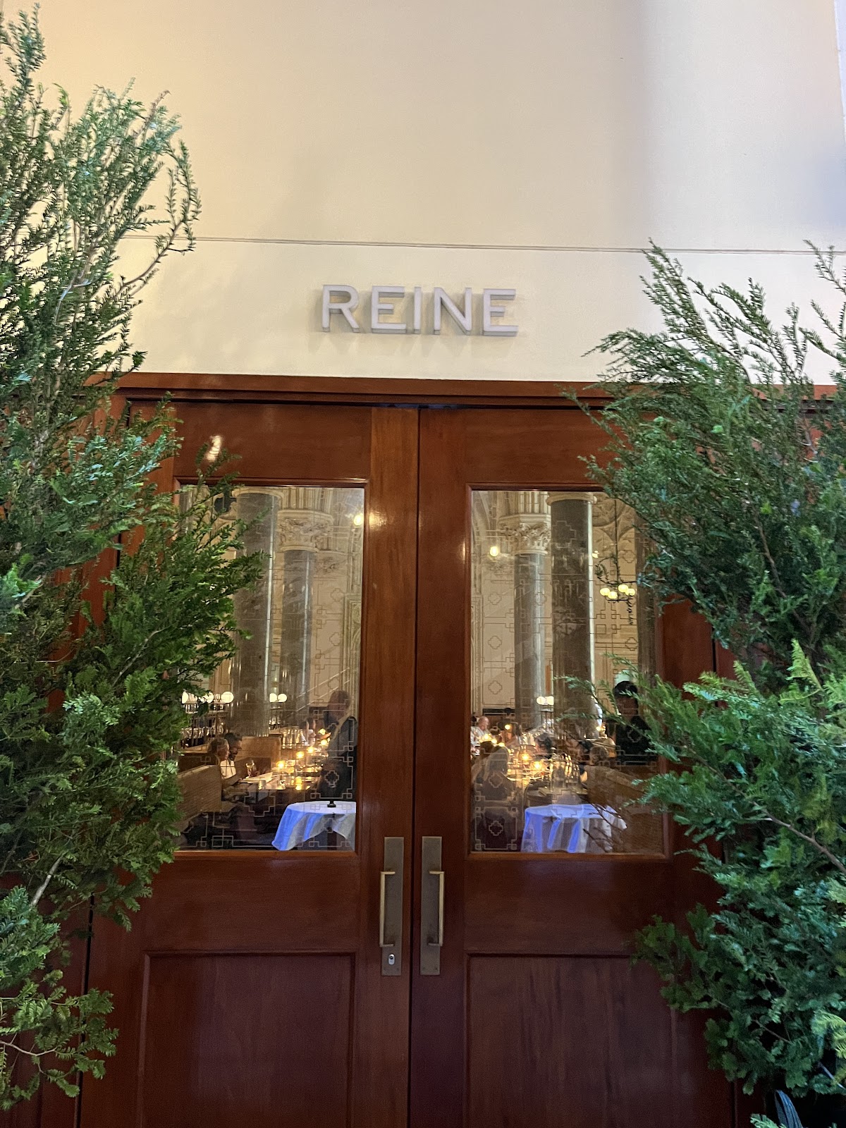 Reine & La Rue, foto 1