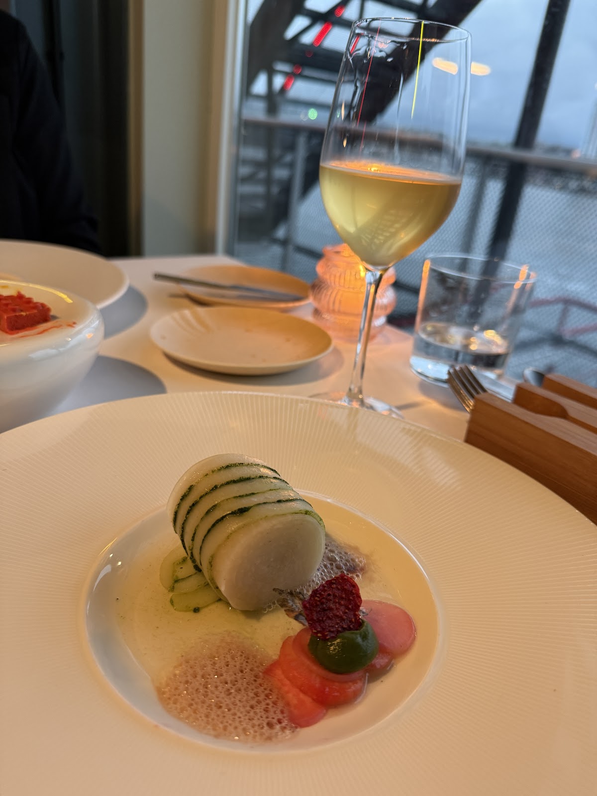 REM | Restaurant - Rooftop - Bar, foto 3
