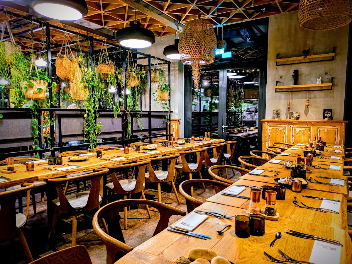 Restaurant FIVE 3