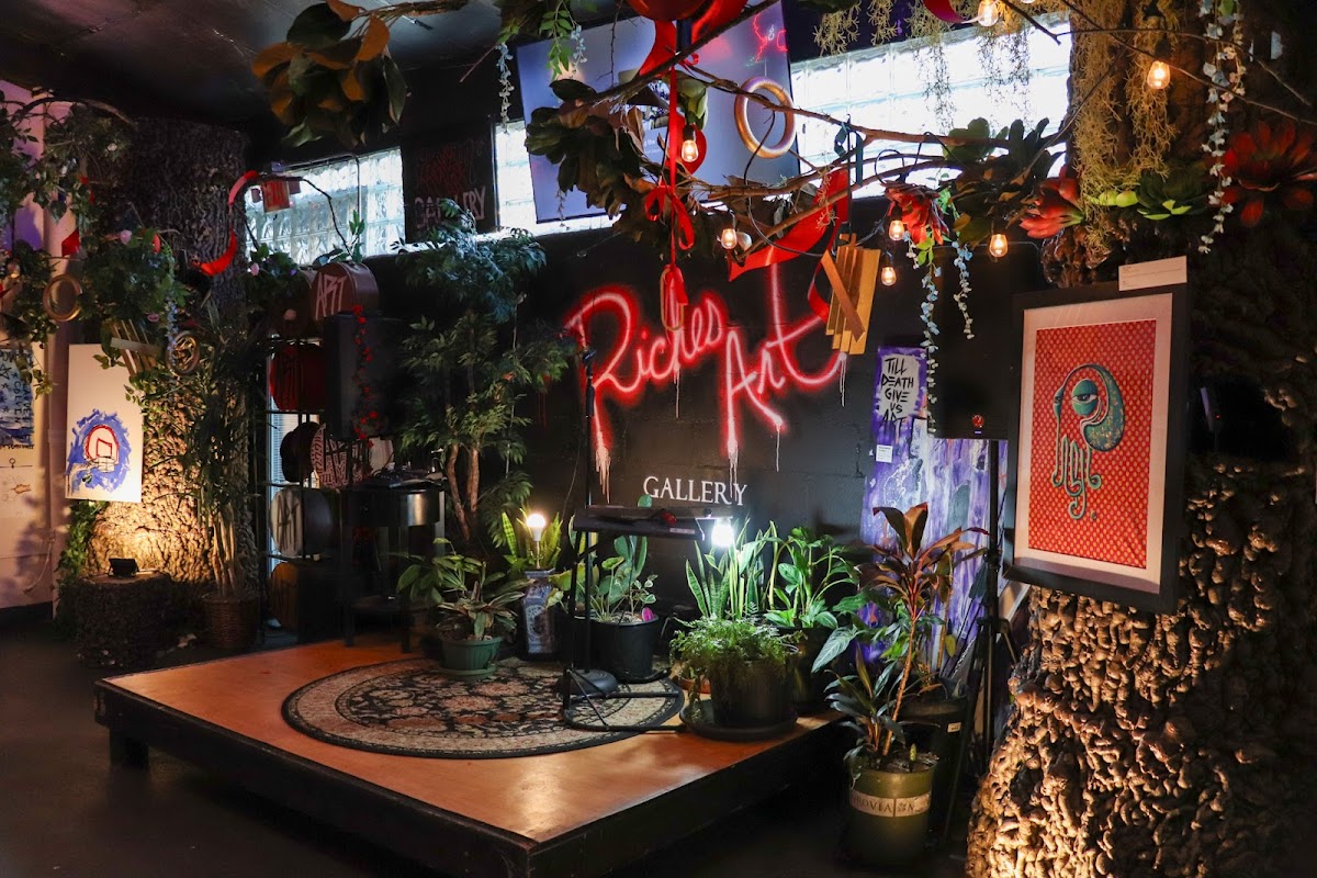 RichesArt Gallery 3