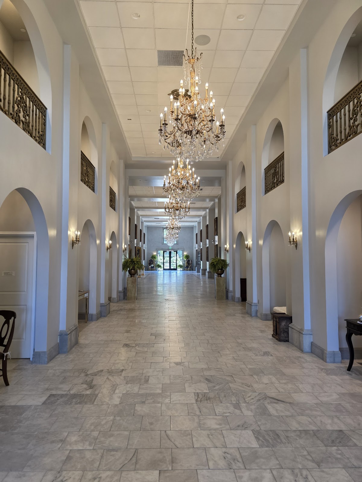 Roghani's Restaurant at Chateau des Fleurs, foto 3